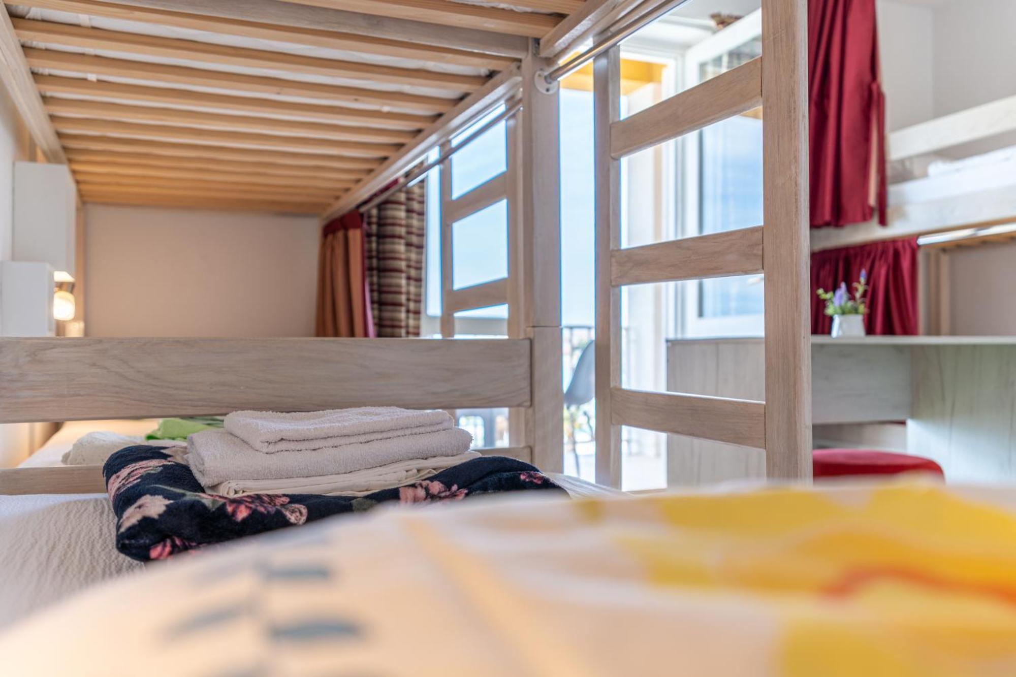 Hostel Casa La Cha Novalja Kültér fotó