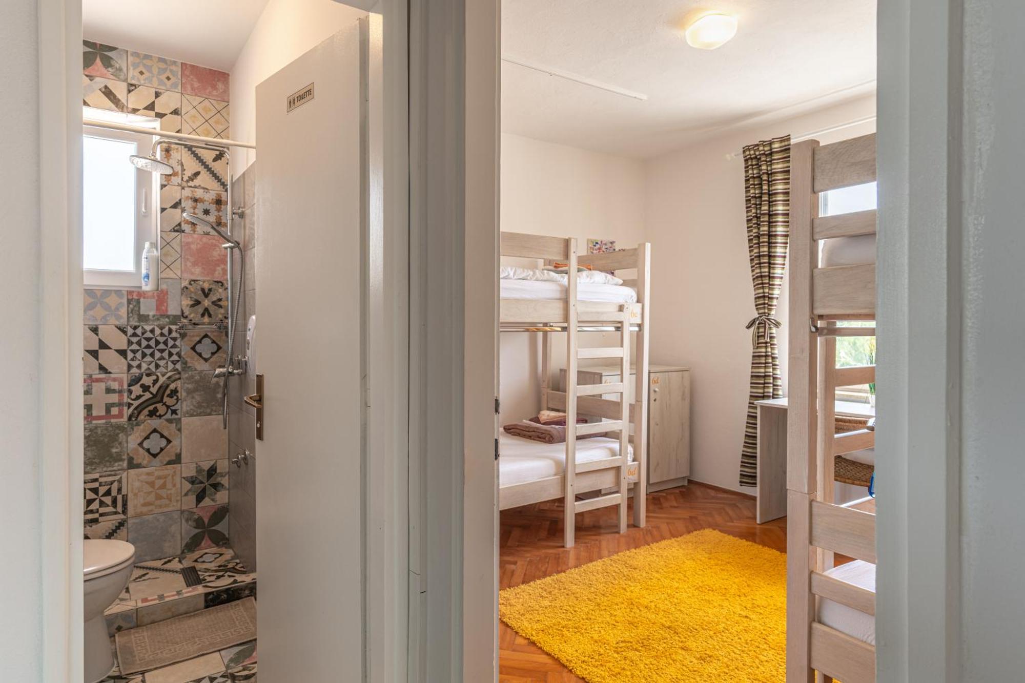 Hostel Casa La Cha Novalja Kültér fotó